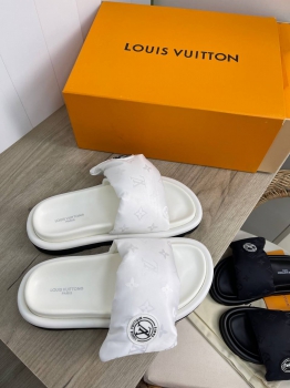 Шлёпанцы Louis Vuitton Артикул BMS-98619. Вид 1