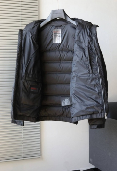 Куртка мужская Prada Артикул BMS-104315. Вид 4