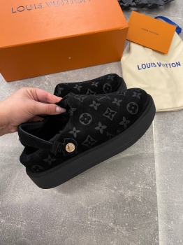 Меховые тапочки  Louis Vuitton Артикул BMS-124434. Вид 1
