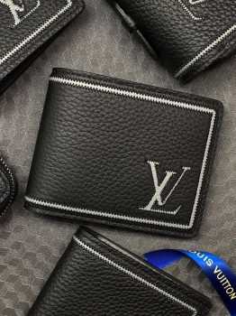 Бумажник  Louis Vuitton Артикул BMS-73315. Вид 1