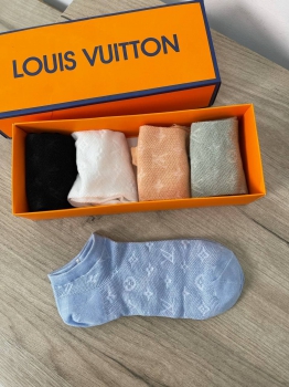 Комплект Louis Vuitton Артикул BMS-78469. Вид 2