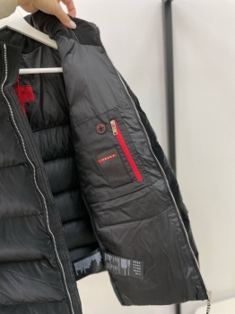 Куртка мужская Prada Артикул BMS-82766. Вид 4