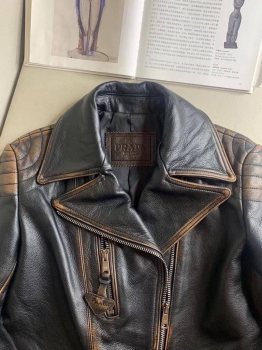 Куртка  Prada Артикул BMS-96115. Вид 4