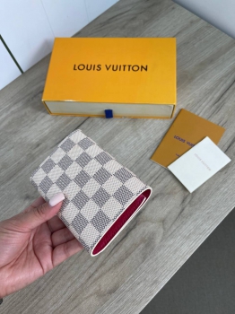 Кошелек Louis Vuitton Артикул BMS-98444. Вид 3