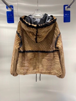Куртка женская Fendi Артикул BMS-99908. Вид 2