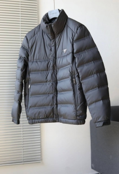 Куртка мужская Prada Артикул BMS-104315. Вид 1