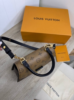 Сумка женская Louis Vuitton Артикул BMS-112338. Вид 6