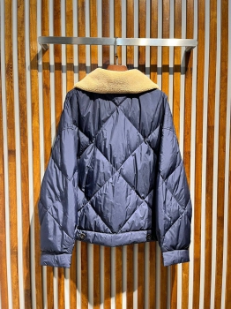  Куртка женская Brunello Cucinelli Артикул BMS-119186. Вид 3
