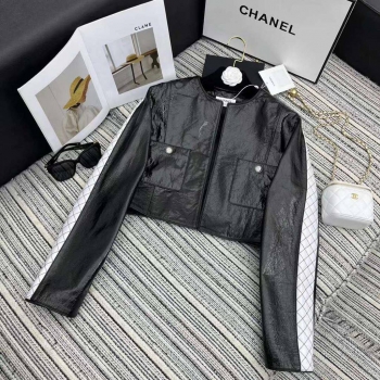 Кожаная куртка Chanel Артикул BMS-119192. Вид 2