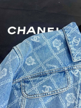 Куртка женская Chanel Артикул BMS-120363. Вид 2