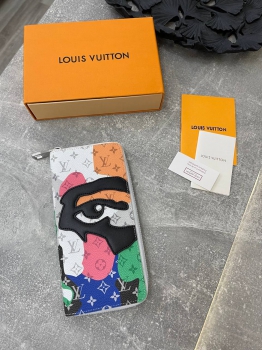 Кошелёк Louis Vuitton Артикул BMS-121590. Вид 1