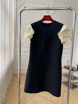 Платье Valentino Артикул BMS-125017. Вид 2