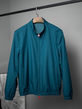  Двусторонняя куртка Kiton Артикул BMS-129111. Вид 1