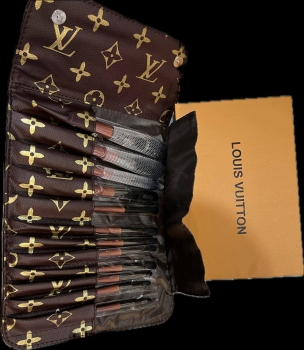Набор кистей для макияжа  Louis Vuitton Артикул BMS-130358. Вид 2